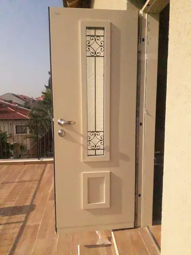 התקנת דלת והחלפת מנעול 7